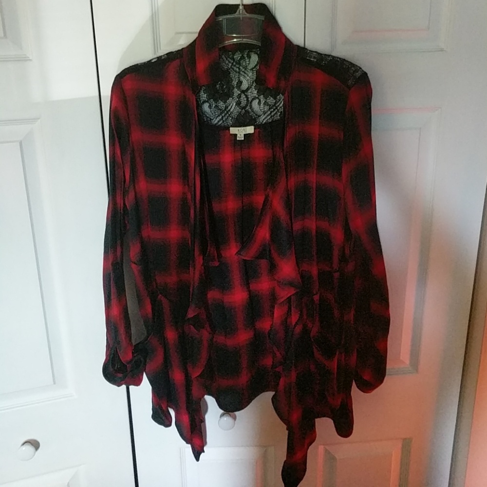 Plaid ruffle cardigan with lace accents